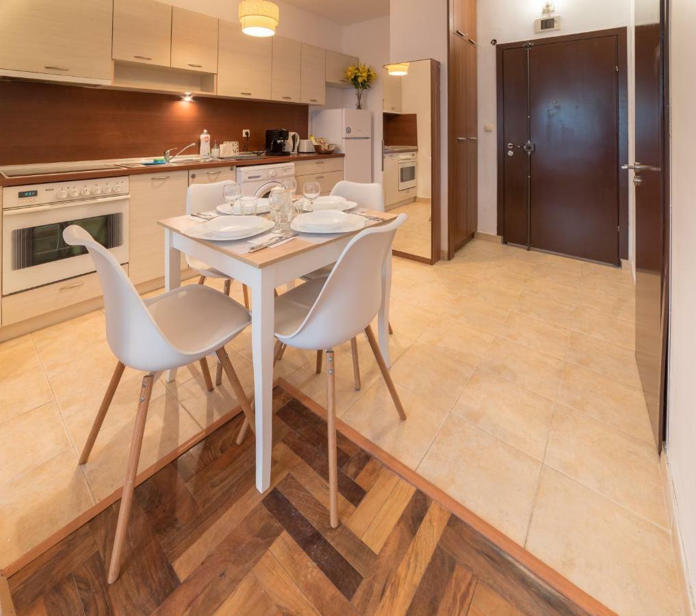 Comfort.Chic.Charming Apt With Terrace Near Ndk Sofia Exteriör bild
